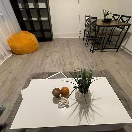 Comfortable 2 Bedroom On Tower Bridge ลอนดอน ภายนอก รูปภาพ